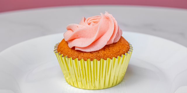 Dozen Strawberry Cupcakes