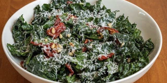 Kale e Tartufo Salad
