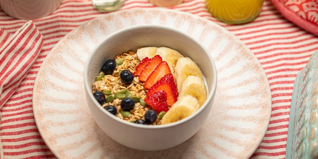 Pumpkin Seed Granola Parfait Breakfast Box