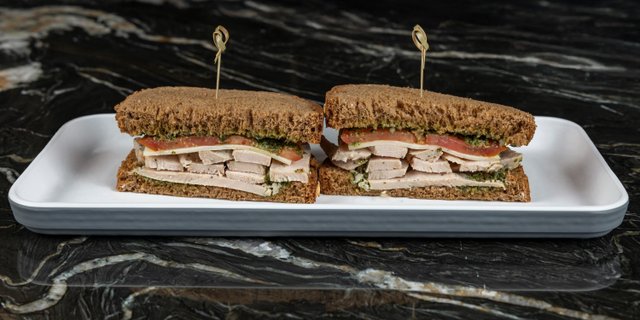 Pesto Chicken Sandwich Tray
