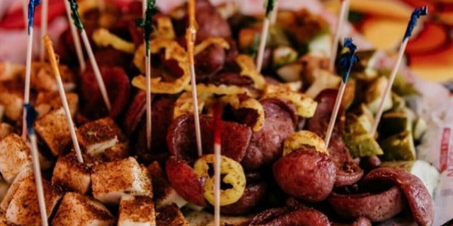 Sausage, Cheese & Pickle Platter