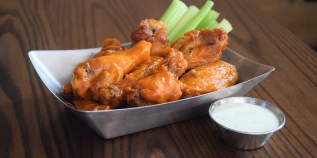 Traditional Wings Crew Tray