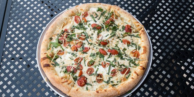 Queen Margherita Pizza