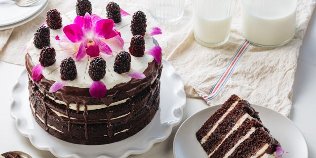 Chocolate-Vanilla Layer Cake