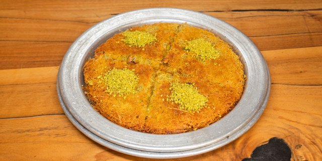 Knafeh