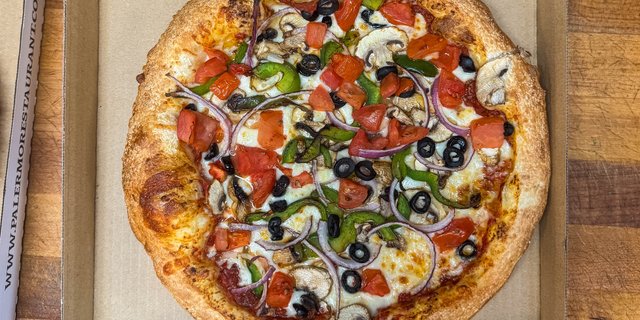 Fresh Veggie Pizza