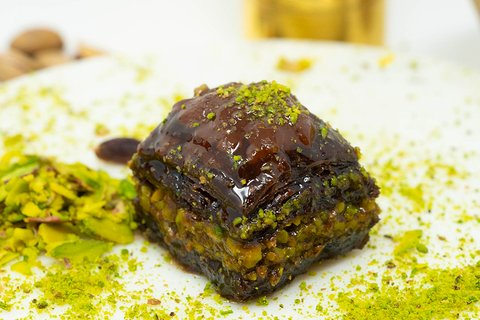 Chocolate w/ Pistachio Baklava