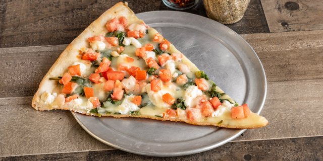Tomato White Pizza