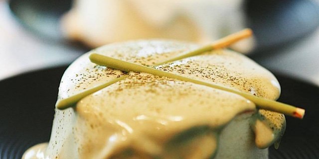 Matcha Love Milk Foam Cake