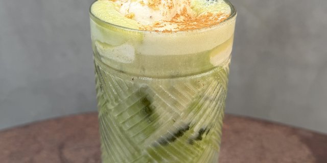 Banana Iced Matcha Latte