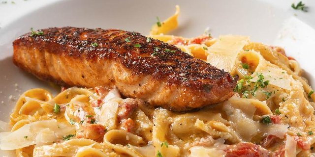 Cajun Salmon Alfredo