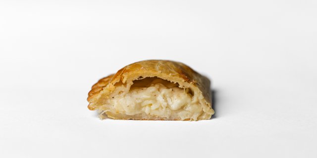 4-Cheeses Empanada