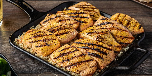 Mesquite Wood-Grilled Salmon Party Pack