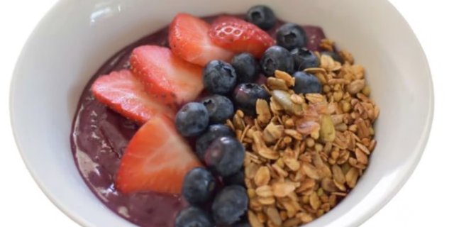 Super Healthy Acai Bowls