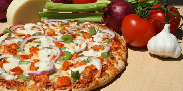 Spicy Buffalo Chicken Pizza