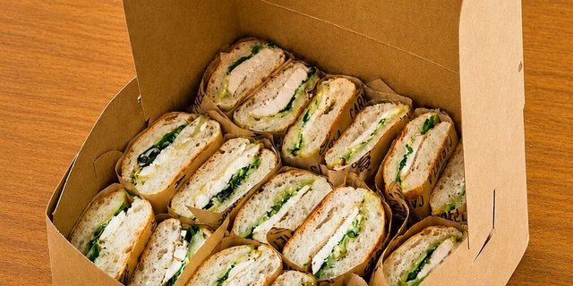 Chicken & Basil Mayo Sandwich Platter