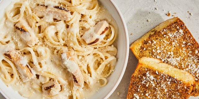 Chicken Alfredo Tray