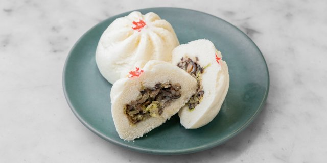 Vegetarian Mushroom & Glass Noodle Steamed Buns