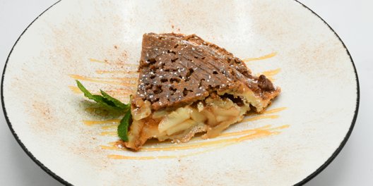 Candied Walnut Apple Pie