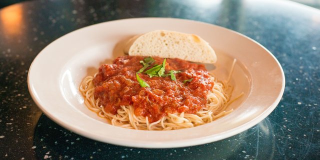 Pasta Pomodoro Tray