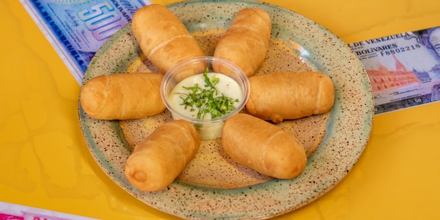 Tequenos