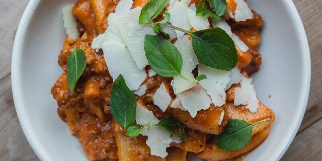 Rigatoni Bolognese