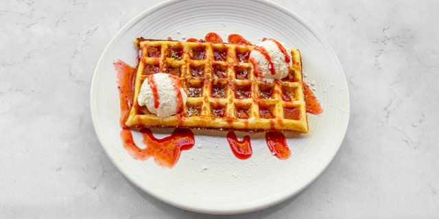 Crispy Yeasted Waffle