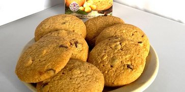 Kuai Kookie - Chocolate Chip Macadamia Nut Cookies