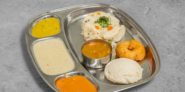Idli, Vada & Upma