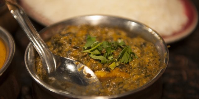 Chicken Saag Tray