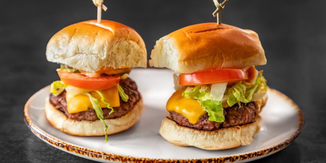 Classic Cheeseburger Sliders