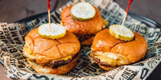 Cheeseburger Sliders