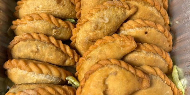 Semboosik Meat Pies