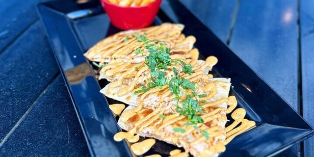 Mezcalita Quesadilla