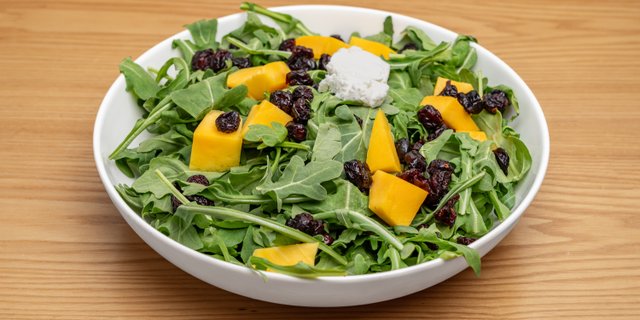 Mango Arugula Salad