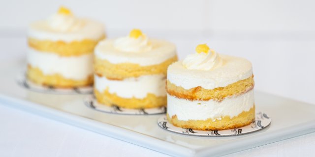 Limoncello Pastry Box