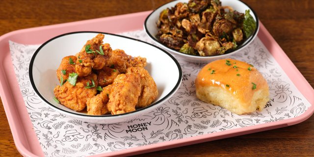 Honeymoon Jumbo Crispy Chicken Tenders Box