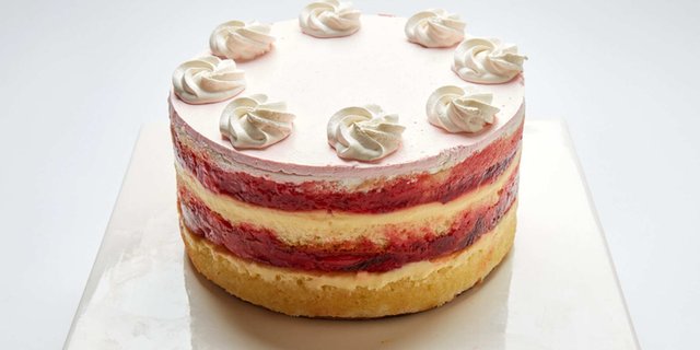 Strawberry Lemonade Cake