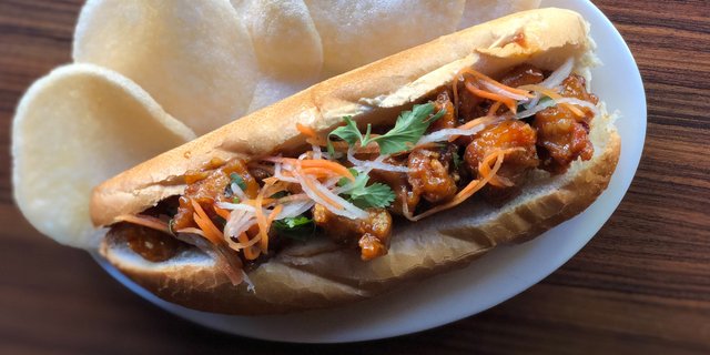 Johnny's Chicken Banh Mi Sandwich Platter