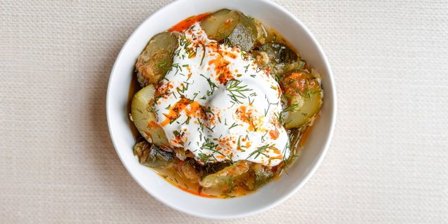 Mom's Zucchini Shakshuka