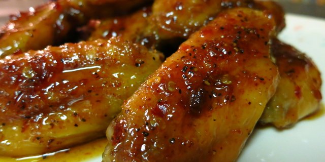 BBQ Wings w/ Honey