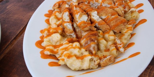 Buffalo Chicken Mac & Cheese