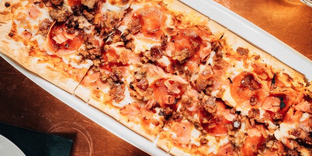 Carnivore Flatbread Pizza Package