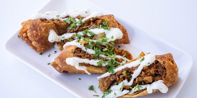 Vegan Shawarma Eggrolls Tray
