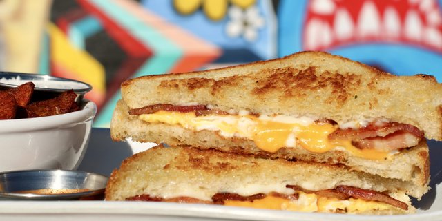 Breakfast Sandwich