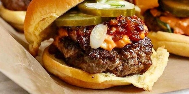 Pimento Cheeseburger