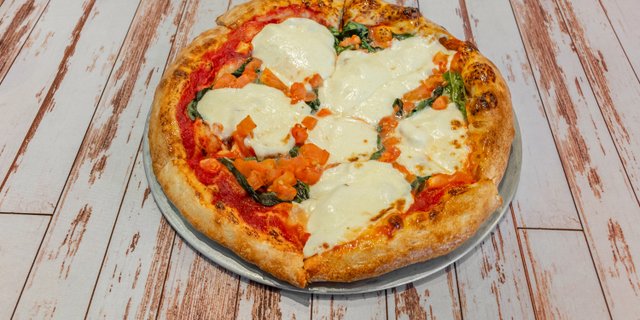 Margherita Italian Pizza
