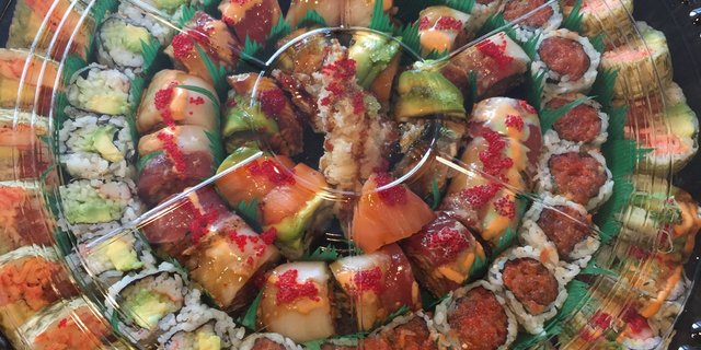 Small Special Sushi Party Tray