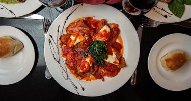 Hollywood Pizzeria & Restaurant