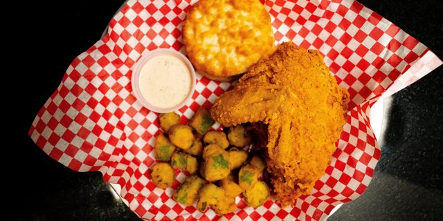 Bone-In Fried Chicken Boxed Lunch